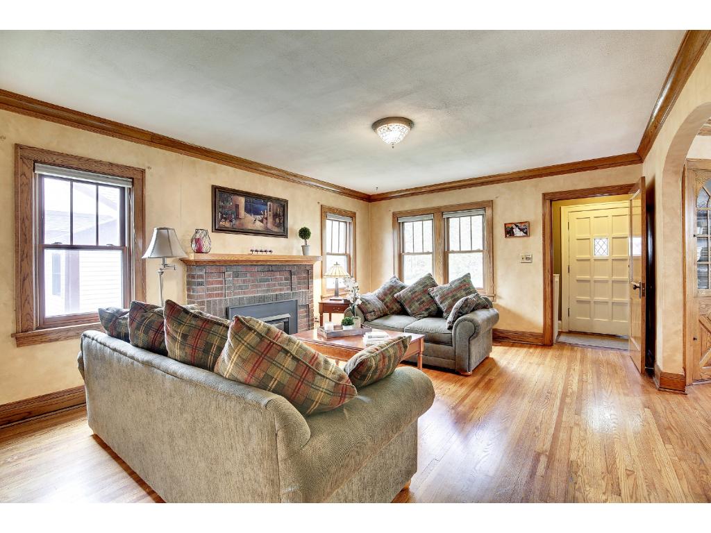 2106 Juno Ave Saint Paul, MN 55116