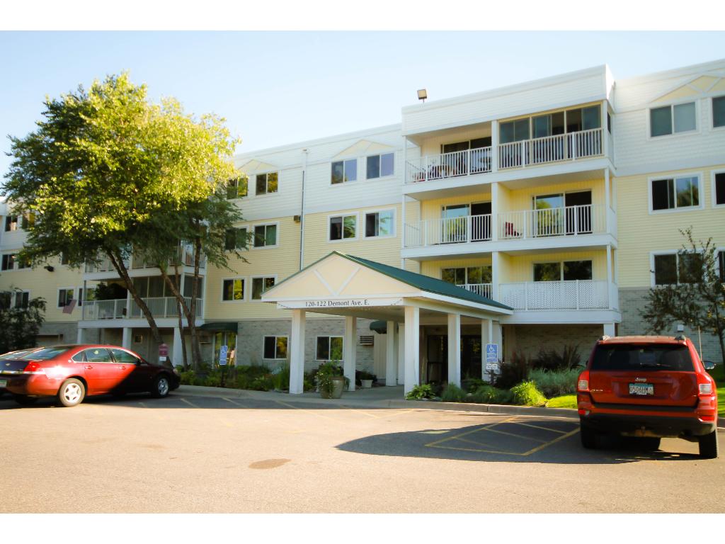 120 Demont Ave E #203