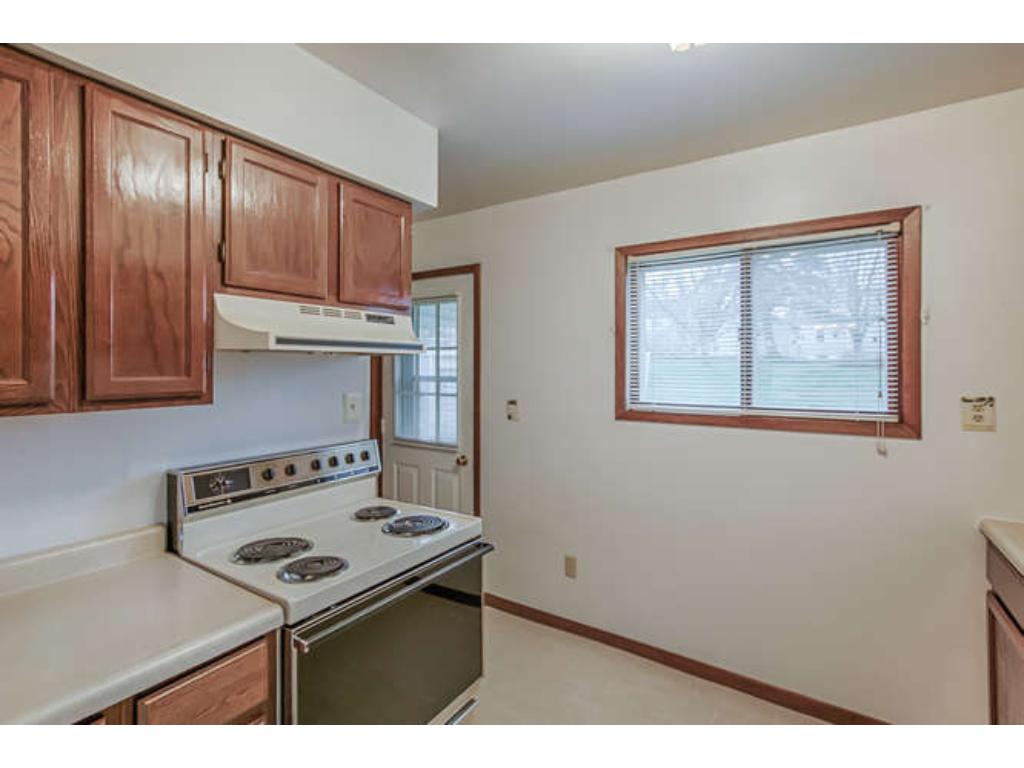 258 Bernard St E
