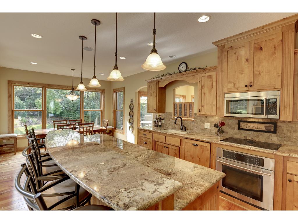 For Sale: 13306 Galleria Ct Saint Paul, MN 55124