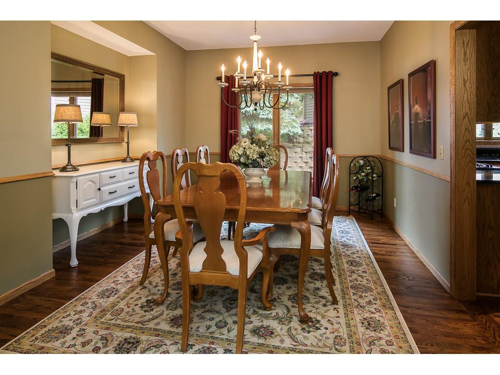 For Sale: 4833 Four Seasons Dr Saint Paul, MN 55125