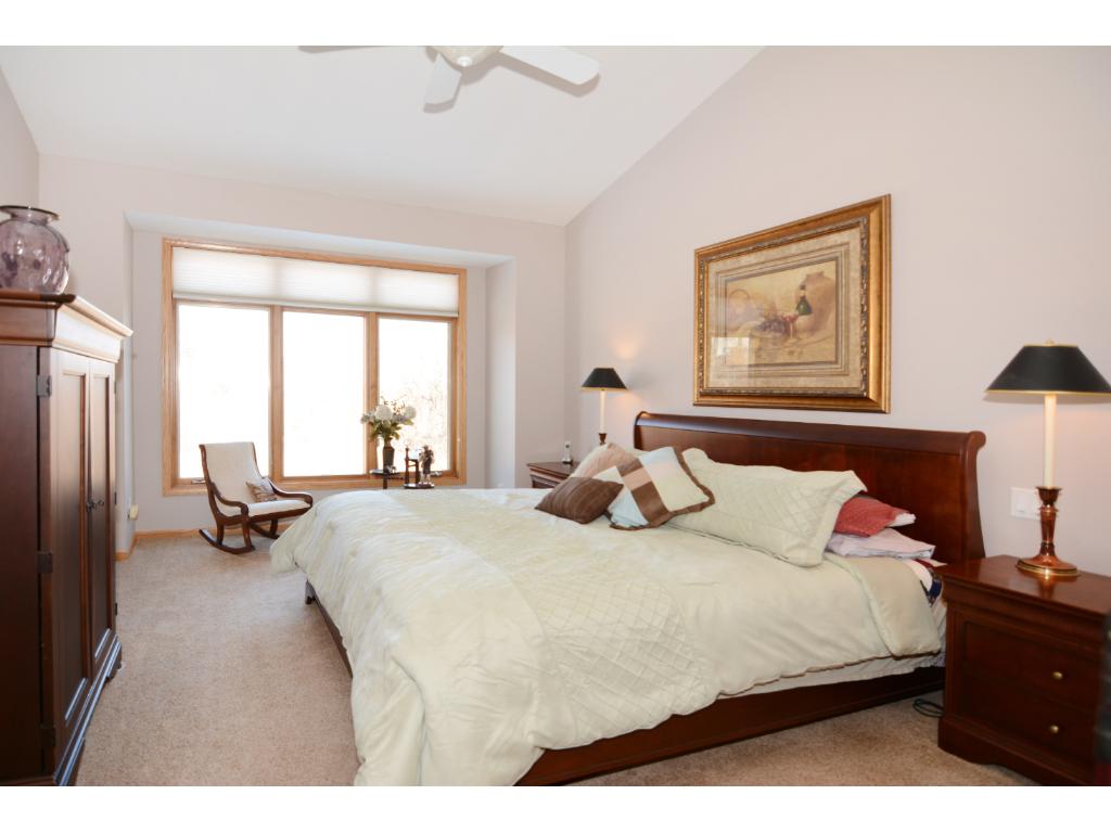 4314 Pond View Dr