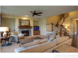 3456 Crestmoor Dr