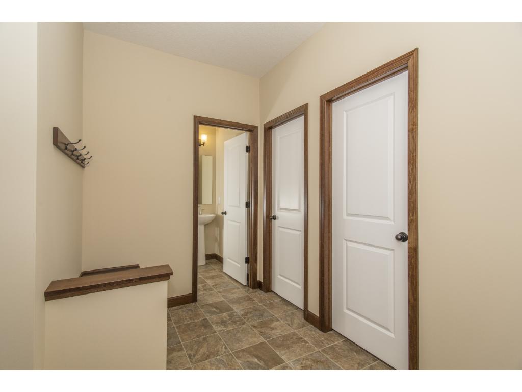 9425 Compass Pointe Rd