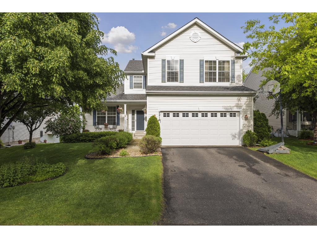9216 Queensland Ln N Osseo, MN 55311