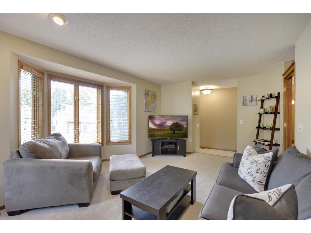 8402 Passfield Turn