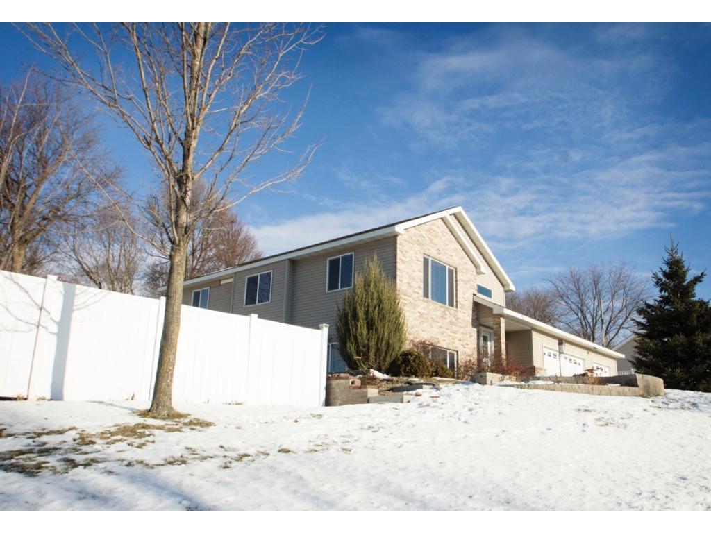 930 Golden Pond Ct