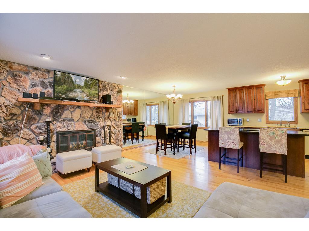752 Carl Ave