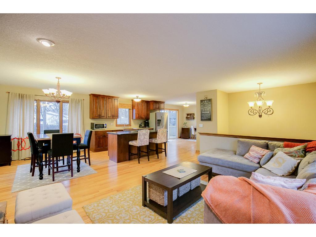 752 Carl Ave