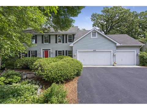 8631 Chanhassen Hills Dr N