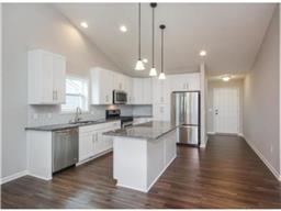 13408 Pineview Ct