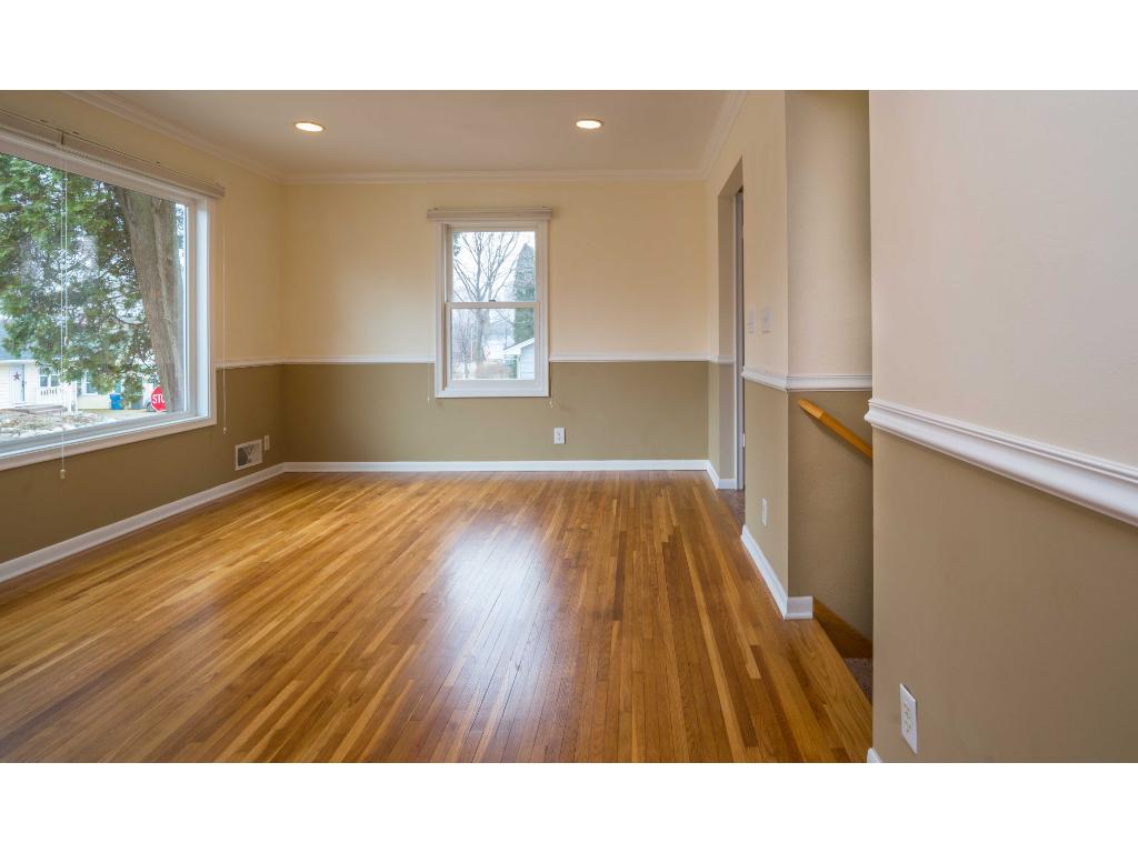 For Sale: 40 Waseca Ave Excelsior, MN 55331
