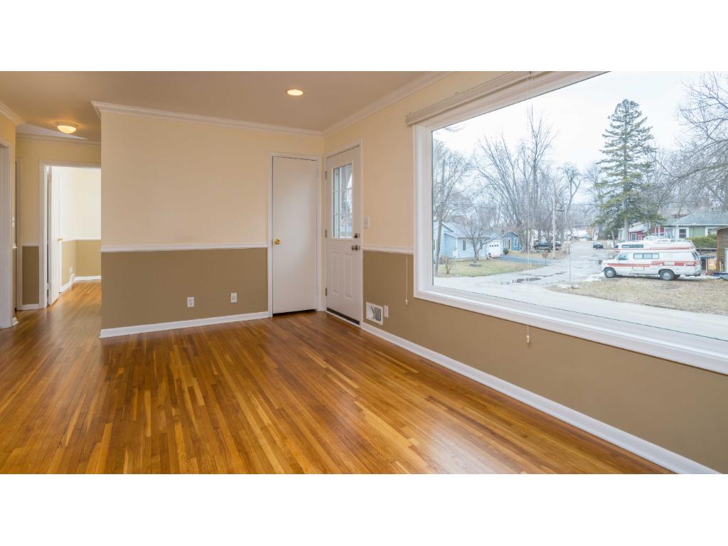 For Sale: 40 Waseca Ave Excelsior, MN 55331