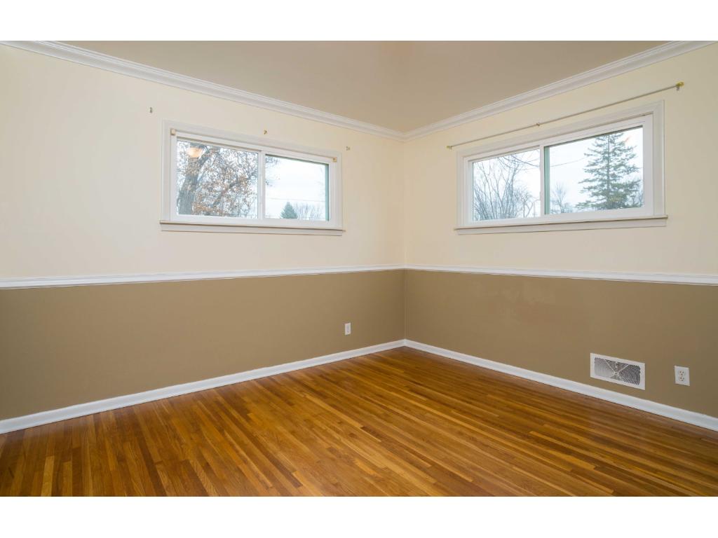 For Sale: 40 Waseca Ave Excelsior, MN 55331