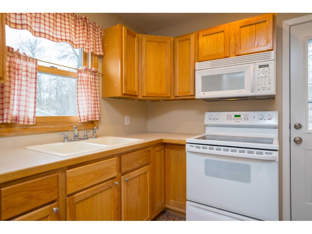 For Sale: 40 Waseca Ave Excelsior, MN 55331