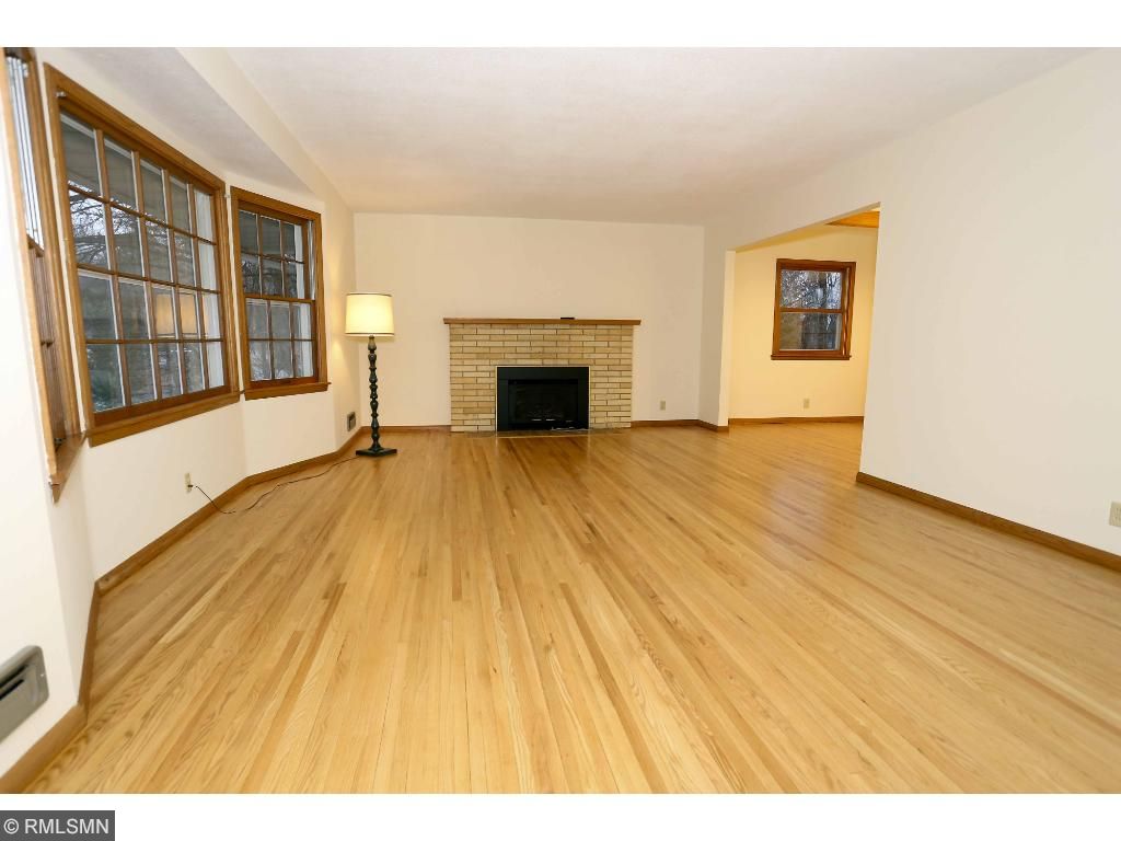 12925 Viking Dr