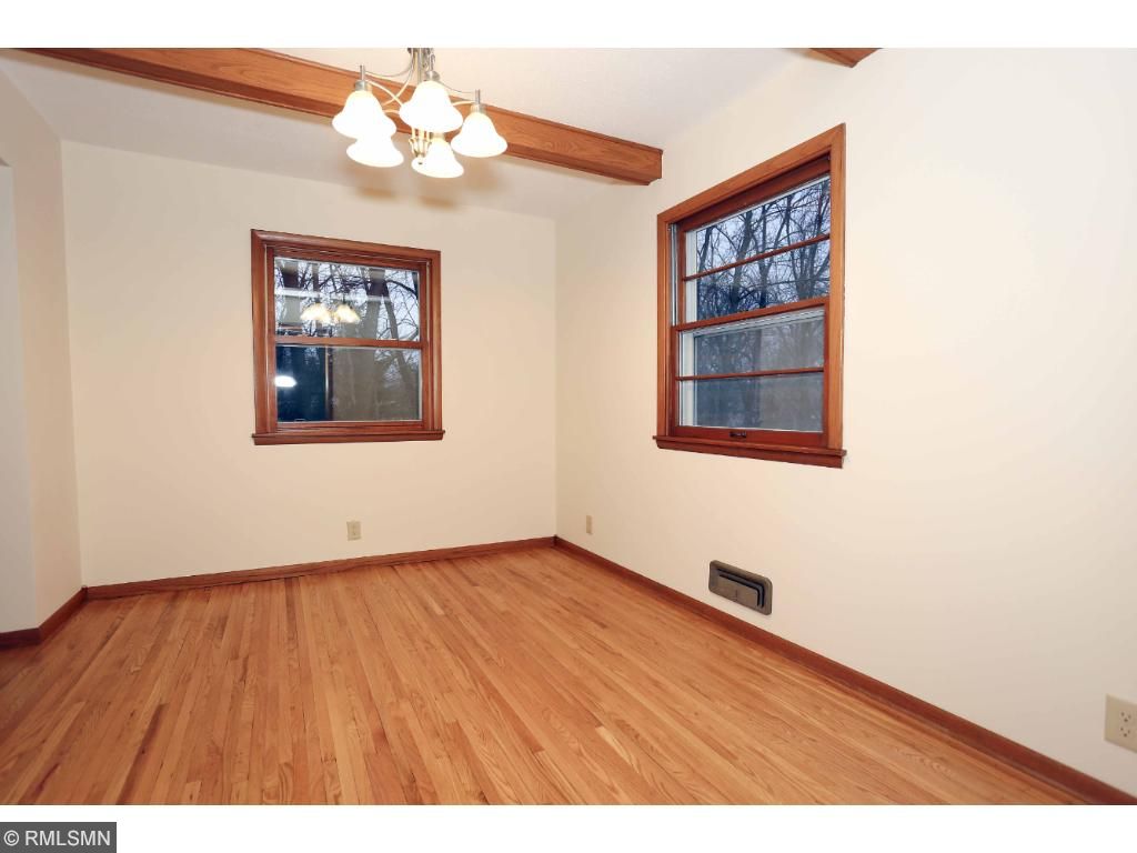 12925 Viking Dr