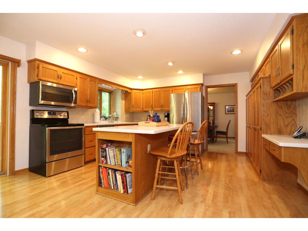 15385 Morraine Way Eden Prairie, MN 55347