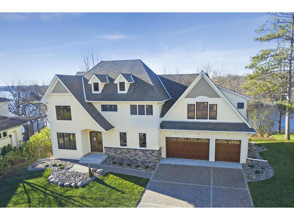 1155 Cove Cir
