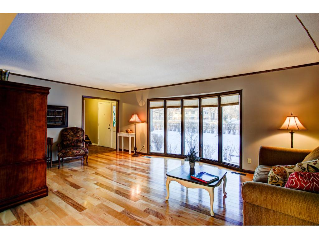 5500 Nathan Ln N #4