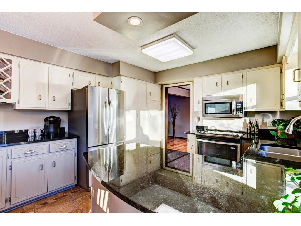 5500 Nathan Ln N #4