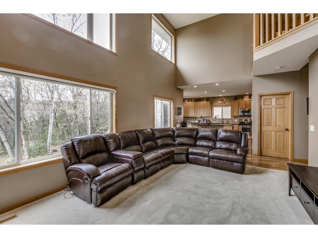 14084 Zinran Ave