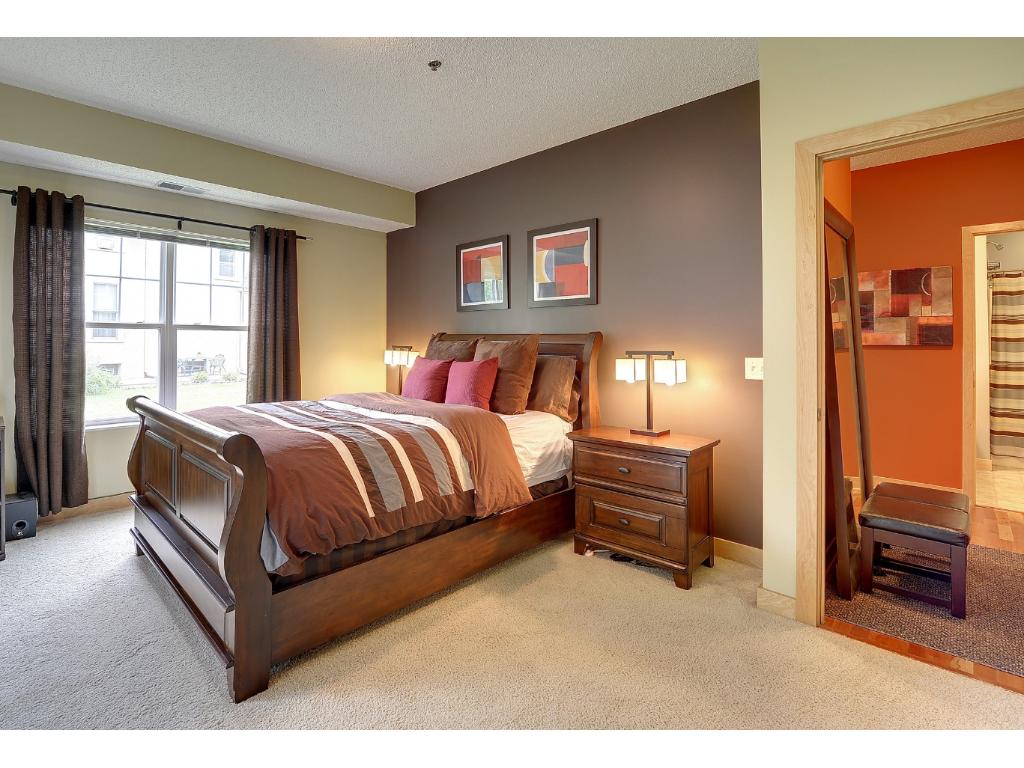 For Sale: 1805 3rd Ave S #101 Minneapolis, MN 55404