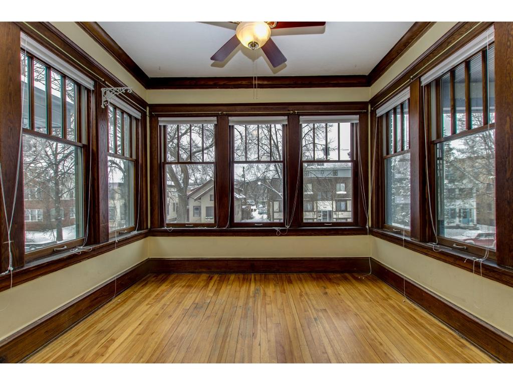 423 W 31st St #2