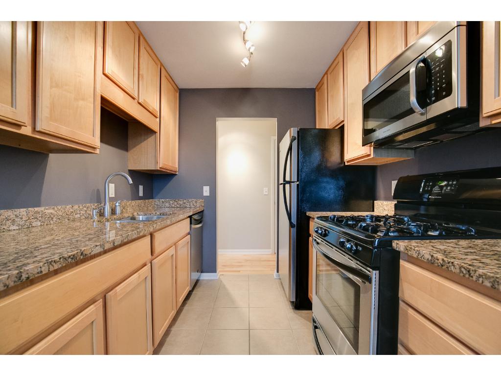 3215 Pillsbury Ave S #214