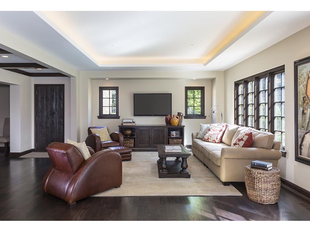 For Sale: 1307 Tyrol Trl Minneapolis, MN 55416