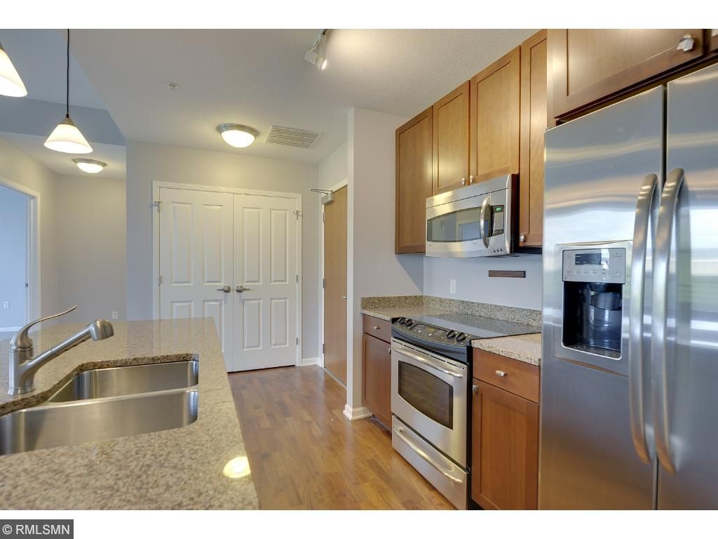 For Sale: 4730 Park Commons Dr #205 Minneapolis, MN 55416