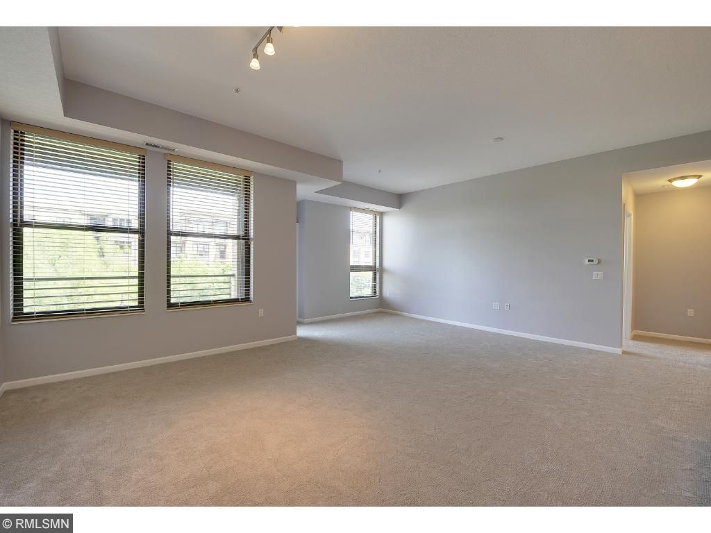 For Sale: 4730 Park Commons Dr #205 Minneapolis, MN 55416