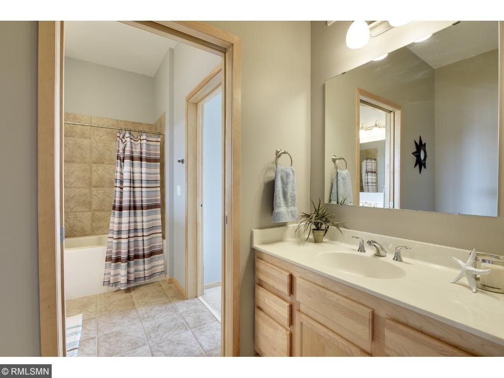 For Sale: 4525 Park Commons Dr #510 Minneapolis, MN 55416