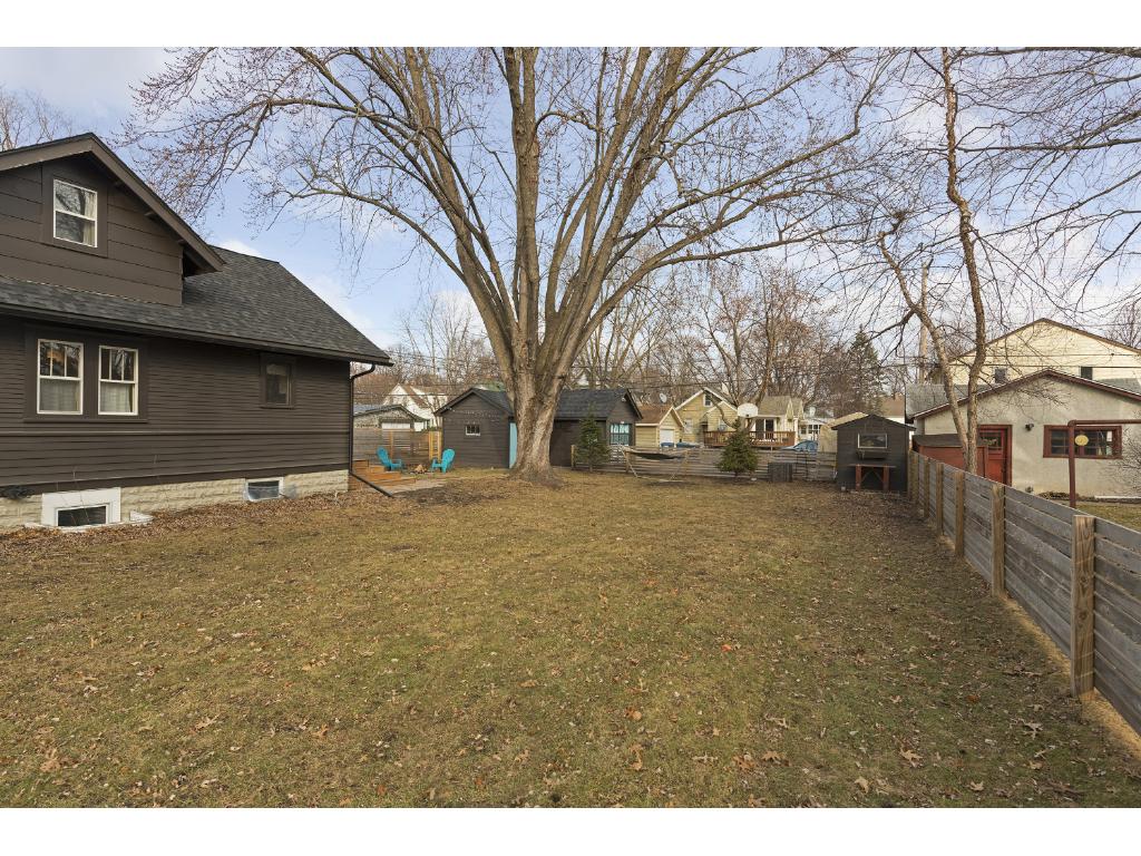 1009 Saint Paul Ave