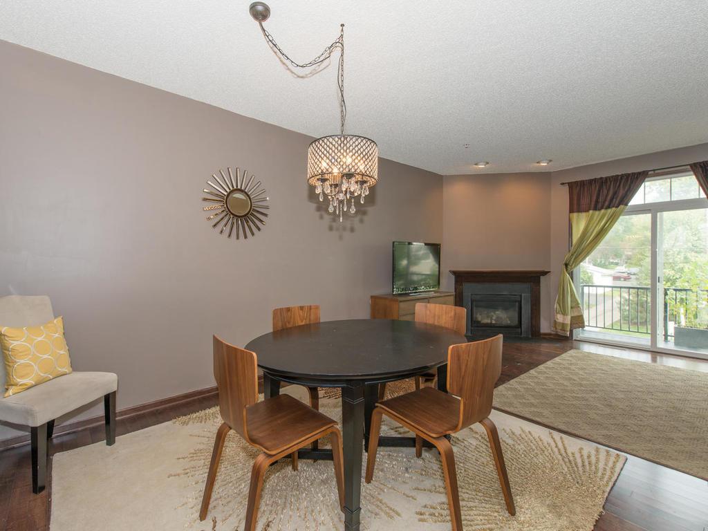 405 Lookout Pl