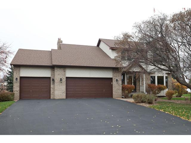 8743 Kilbirnie Ter