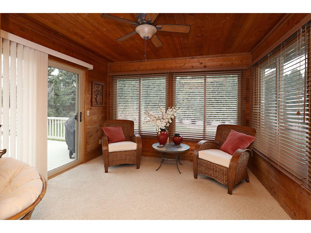 8743 Kilbirnie Ter