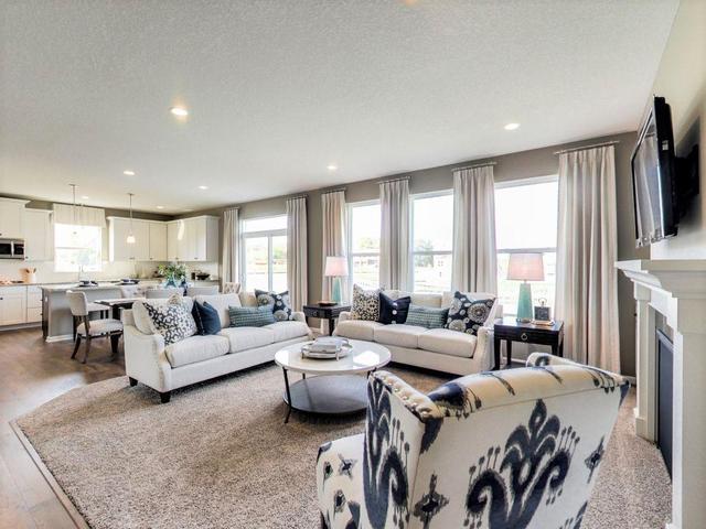 5365 Weston Ln N