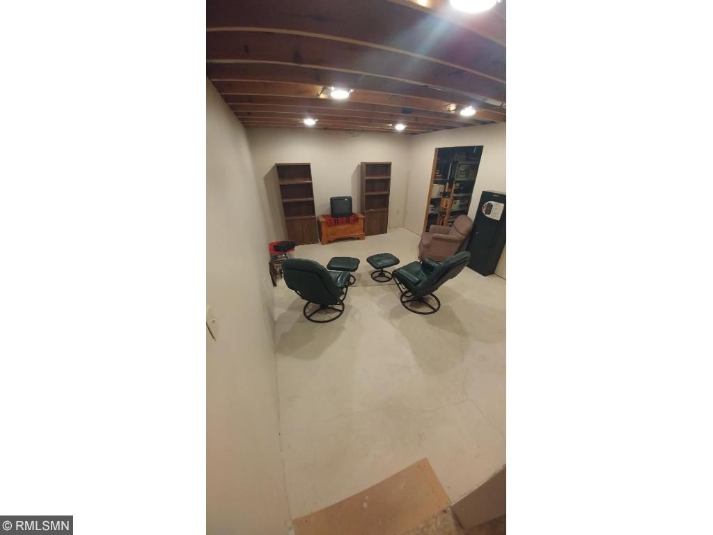44200 317th Pl