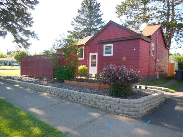 205 4th St