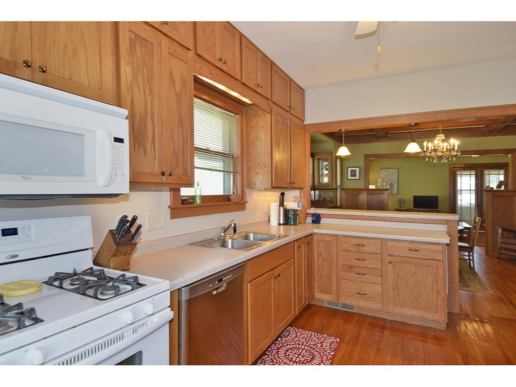 700 4th Ave SE