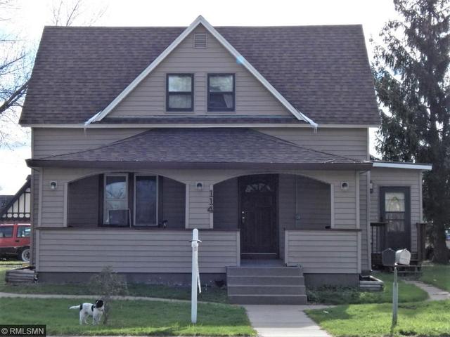 314 3rd St NE