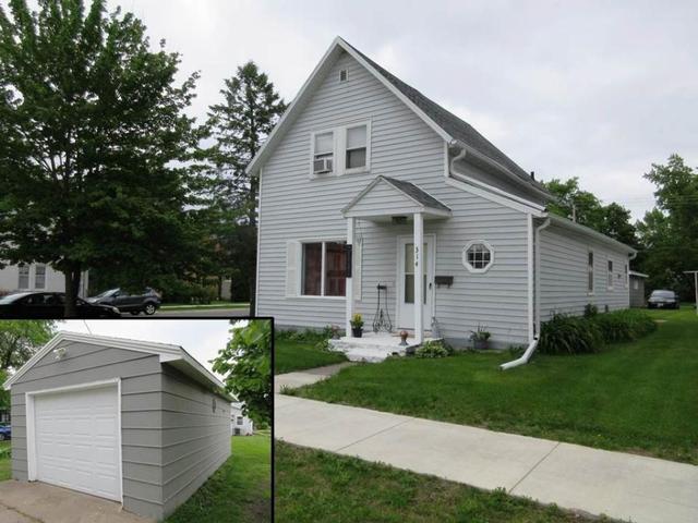 314 3rd St NE