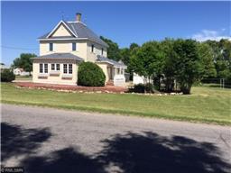 124 1st Ave N