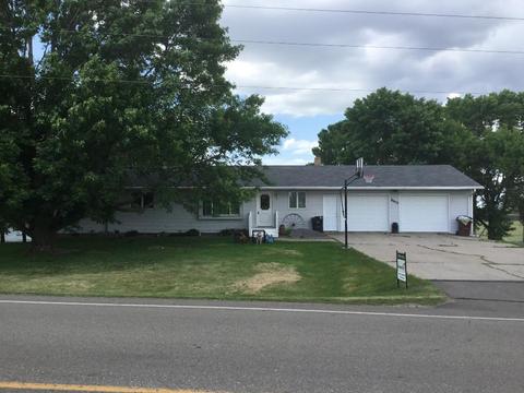 124 1st Ave N