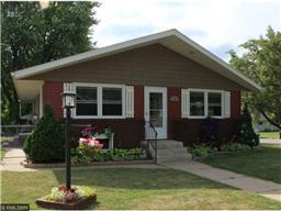 124 1st Ave N
