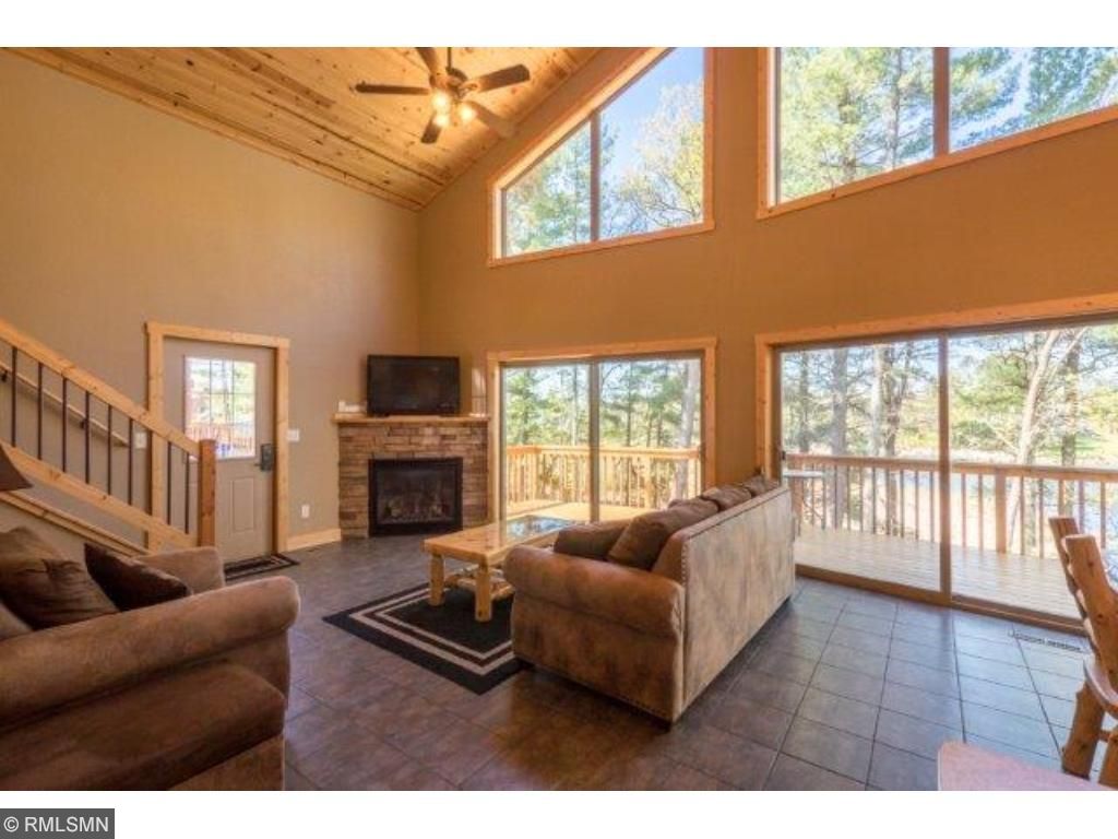 11378 Grouse Loop NW