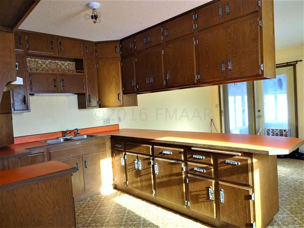 402 Northern Pacific Ave W