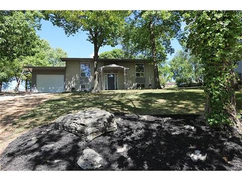 106 Laura Dr