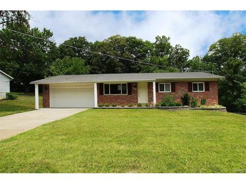 106 Laura Dr